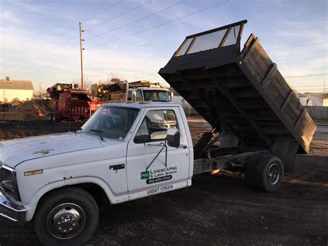 Single Axle Dump Trucks & 1 Ton Dump Trucks 